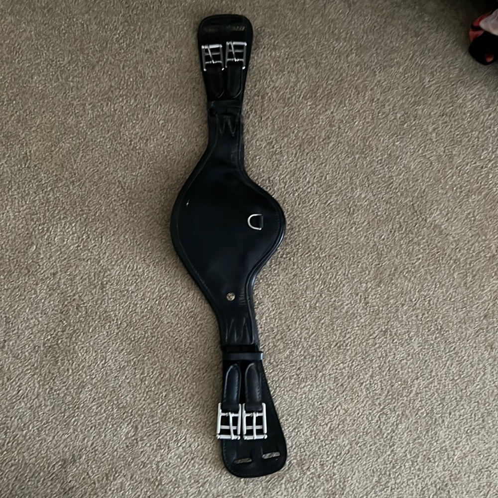 26” Schleese contoured girth for monoflap or dressage saddle